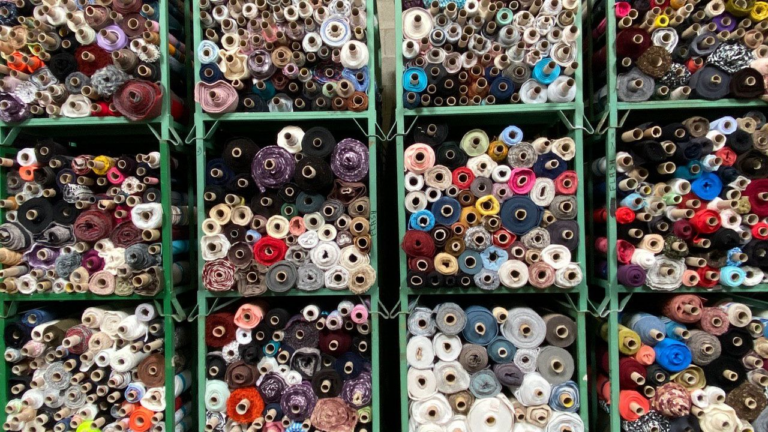 rouleaux de tissus de grandes maisons