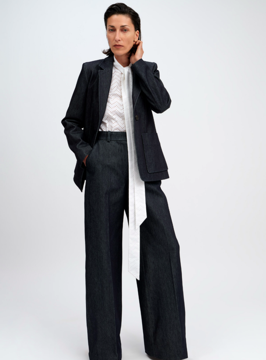 Quand le denim recyclé Weturn structure un vestiaire signé Martin Grant
